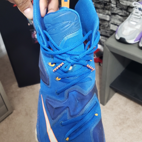 Lebron James nike mens size 11.5 - Picture 7 of 9